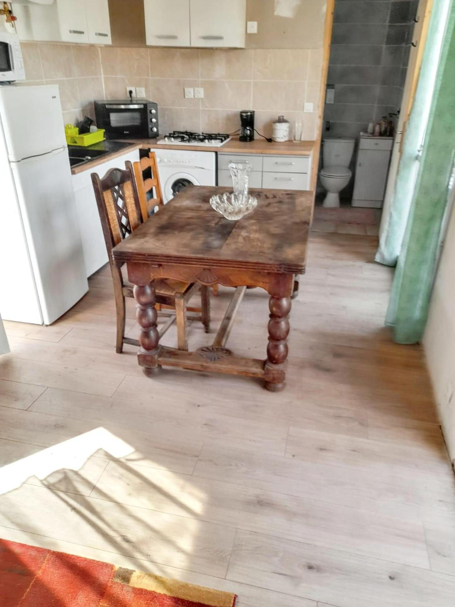 Studio Cosy A Bellerive Sur Allier Avec Terrasse Et Jardin 30 M² Apartment Luaran gambar